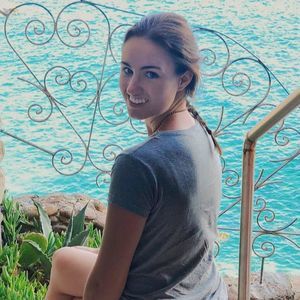 Meet your Posher, Madeleine